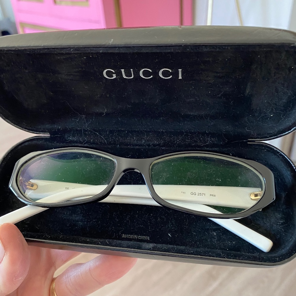 Gucci prescription glasses (Slight prescription).